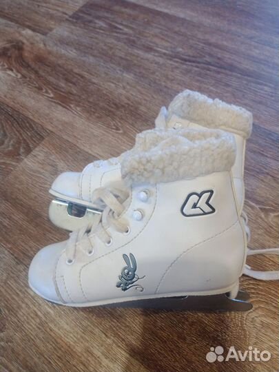 Коньки фигурные детские размер 32