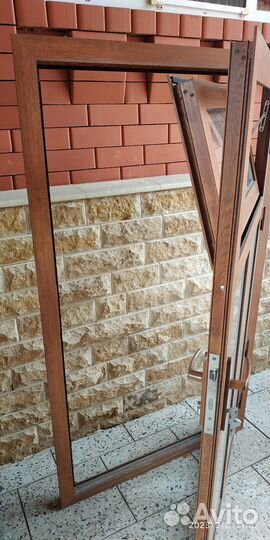 Дверь входная алюминиевая бу