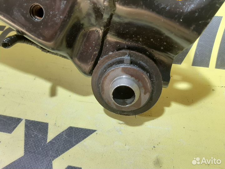 Подрамник передний Nissan Teana J32