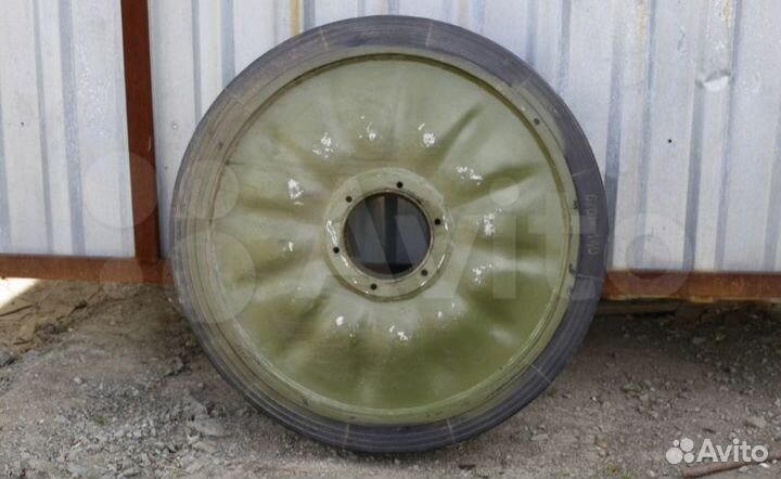 32. Каток опорный 8. 8. 32. 32 019.