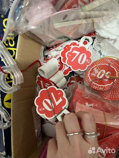 Материалы для оформления акций в магазине