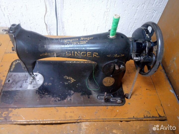 Швейная машинка зингер ножная