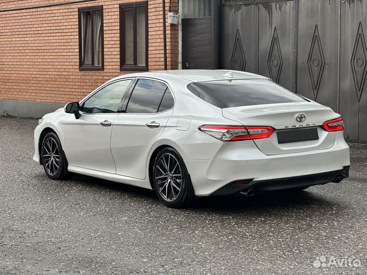 Toyota Camry, 2018
