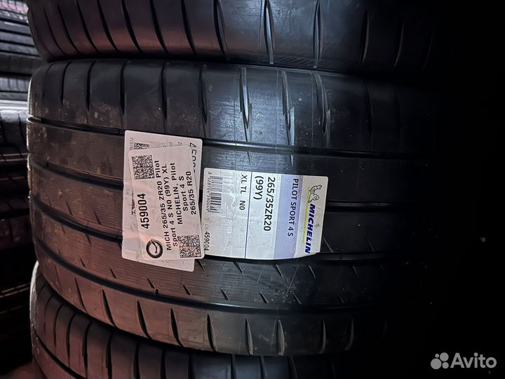 Michelin Pilot Sport 4 S 265/35 R20 и 295/30 R20 101Y