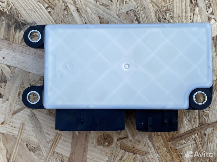 Блок управления подушками безопасности Chevrolet 9