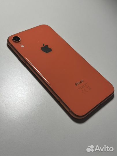 Телефон iPhone хр 128 гб