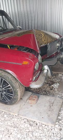 ВАЗ 2103 1.3 МТ, 1976, битый, 60 000 км