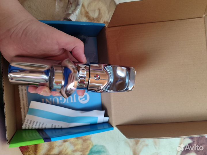 Смеситель для раковины новый