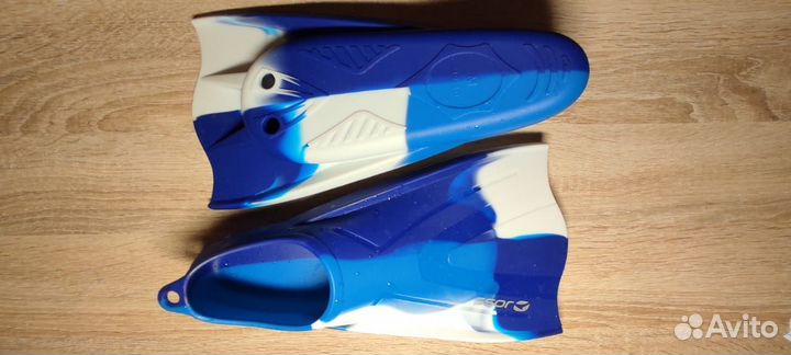 Гидрокостюм, гидроботинки, ласты, лыжные ботинки