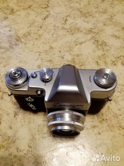 Плёночный фотоаппарат Зенит 3М с экспонометром