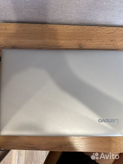 Ноутбук lenovo