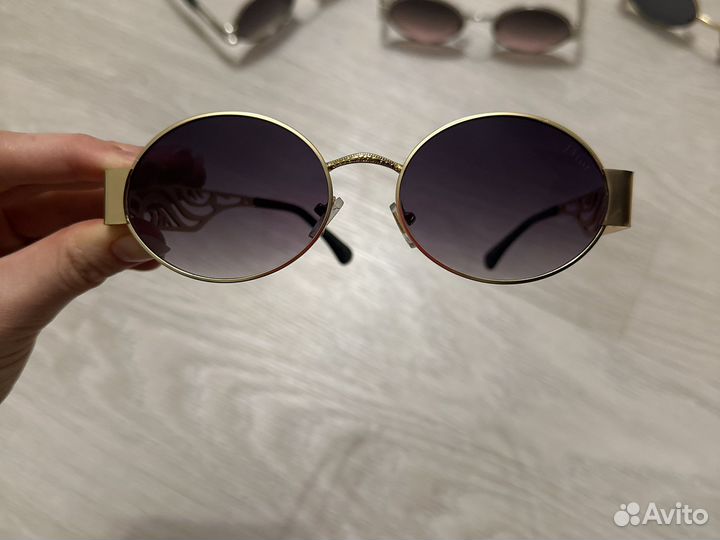 Солнцезащитные очки