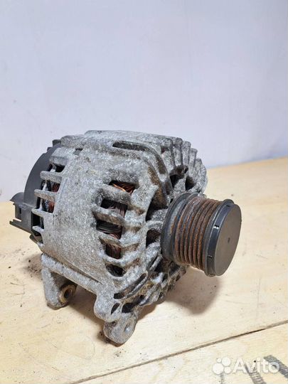 Генератор VW Passat (B6) 2005-2010