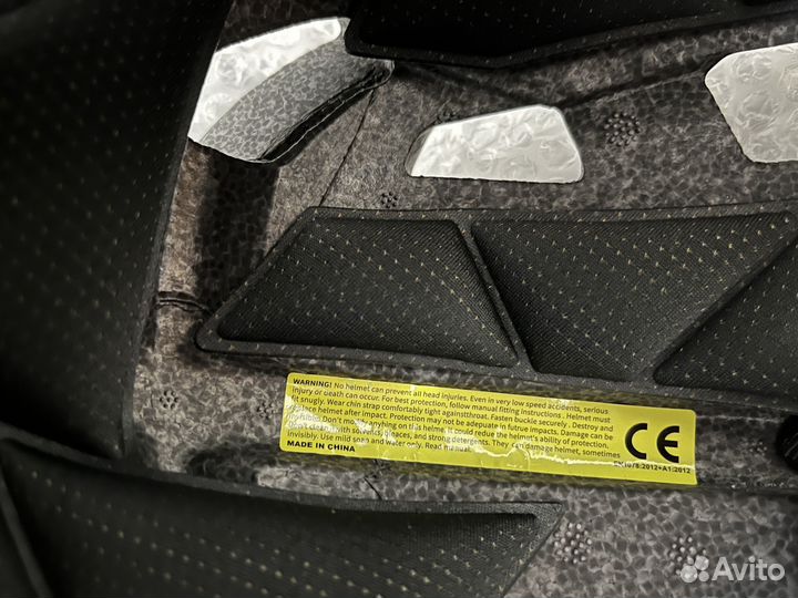 Велошлем фулфейс