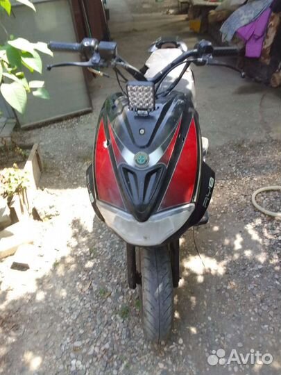 Продаю скутер звонить на номер