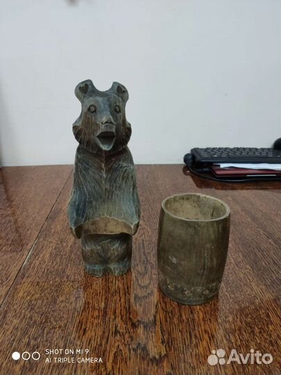 Медведь деревянный с баченком