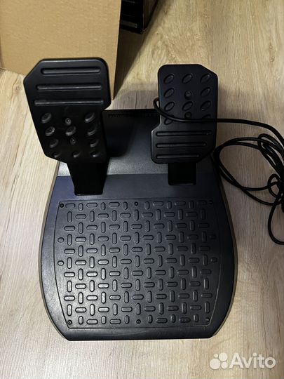 Руль Thrustmaster TMX Force Feedback (TM 4460136)