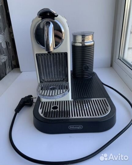 Кофемашина nespresso с капучинатором