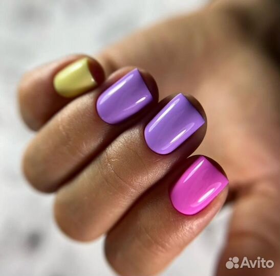 Маникюр, педикюр и ресницы в 6 рук