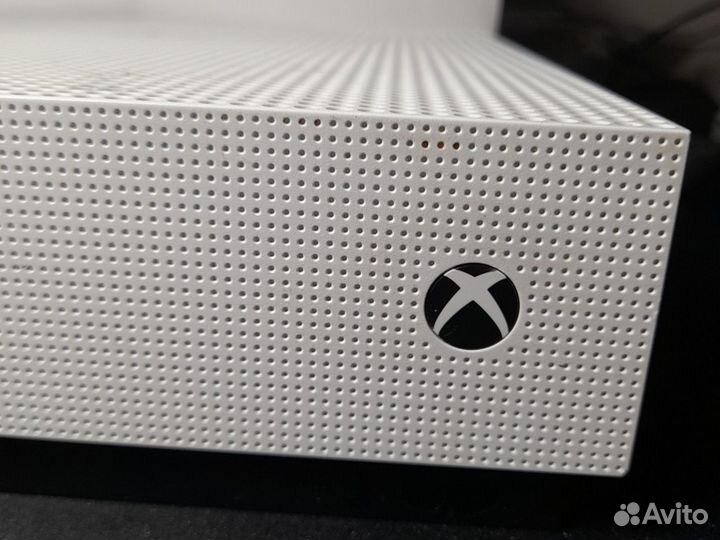 Xbox One s