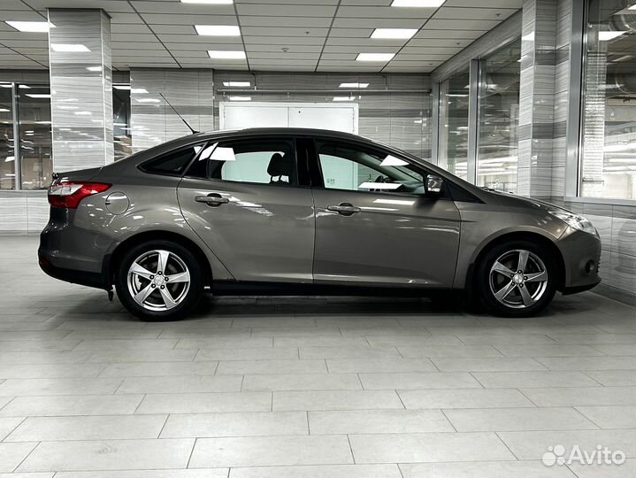 Ford Focus 1.6 МТ, 2011, 234 150 км