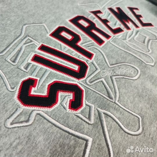 Свитшоты Supreme