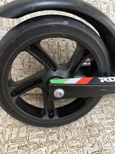 Самокат Roces 175 с амортизатором