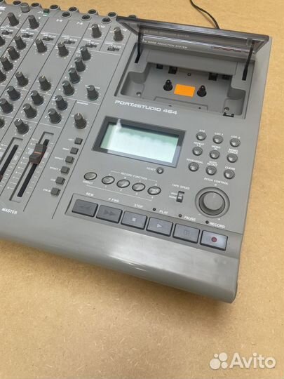 Tascam Portastudio 464