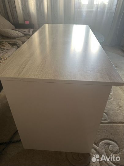 Письменный стол