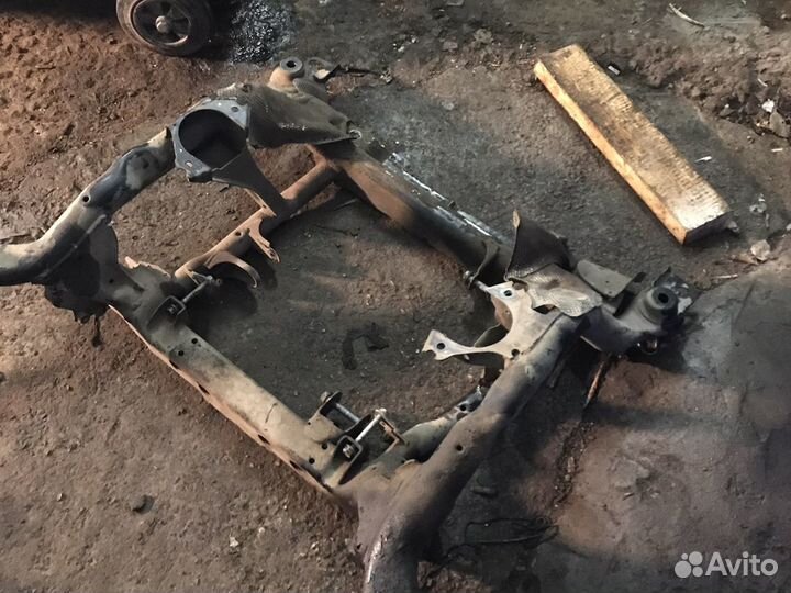 Подрамник Мерседес мл 164 6.3 амг