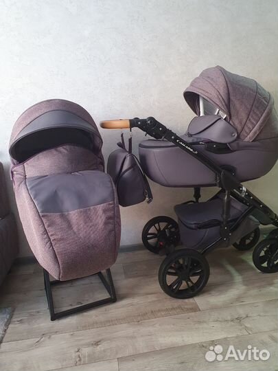 Коляска Comaro c автолюлькой