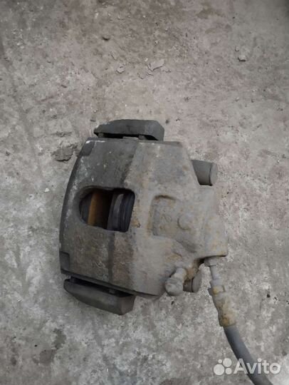 Тормозной суппорт Ford Fusion 1,4