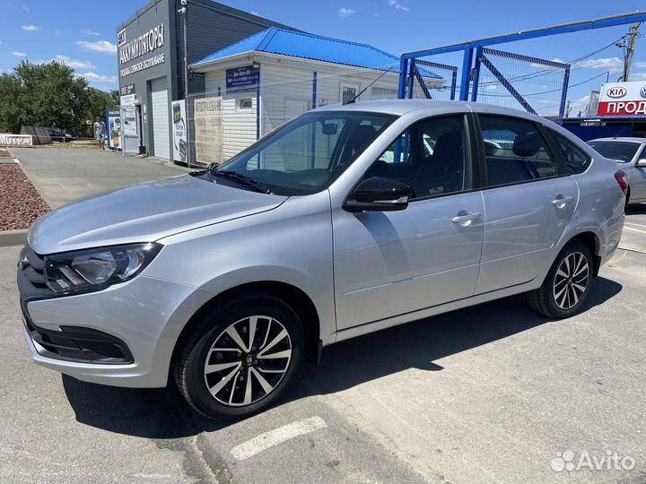 LADA Granta 1.6 AT, 2024, 300 км