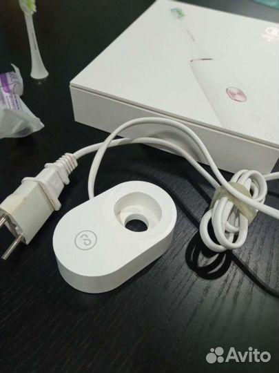 Насадка для электрической зубной щётки и станция