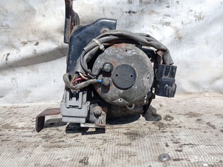 Toyota Previa 1990-2000 блок ABS