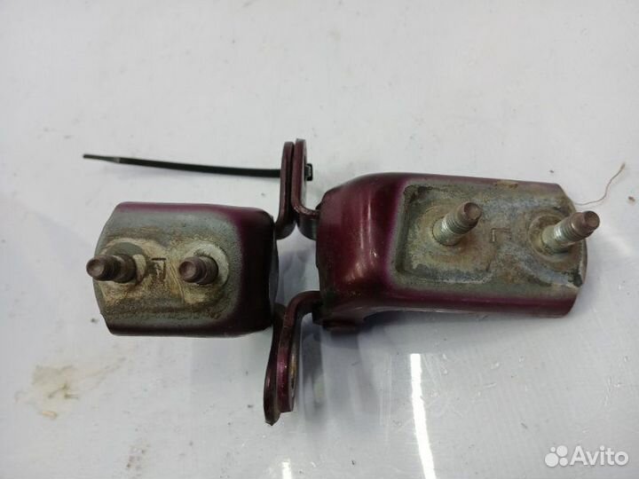 Петля двери задняя левая Toyota Caldina ST190G