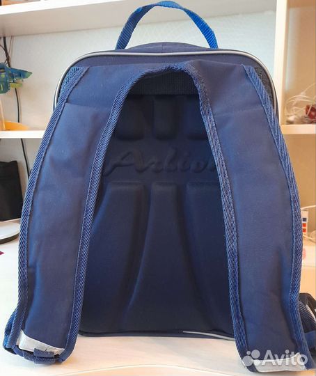 Рюкзак школьный