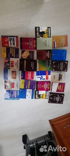 Продаётся юридическая литература много книг