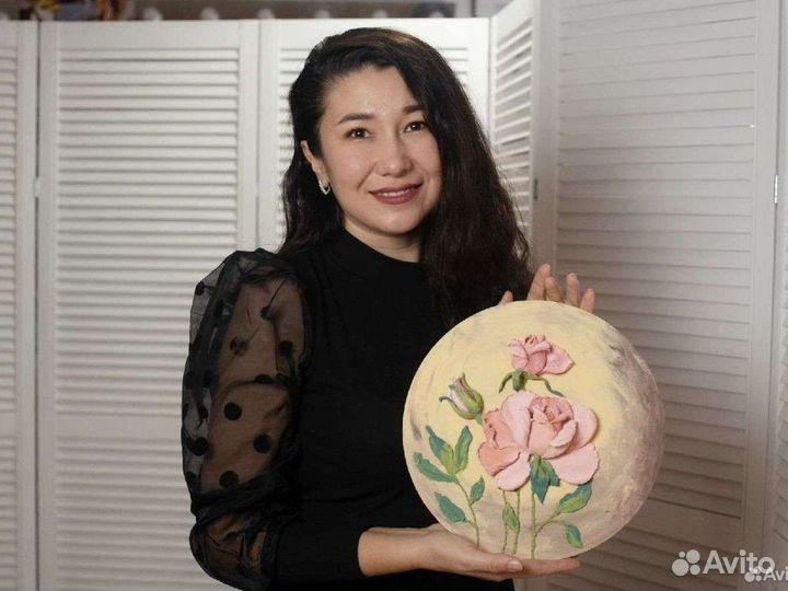 Воспитатель