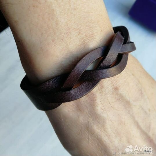 Обучение кожевенному ремеслу в мастерской