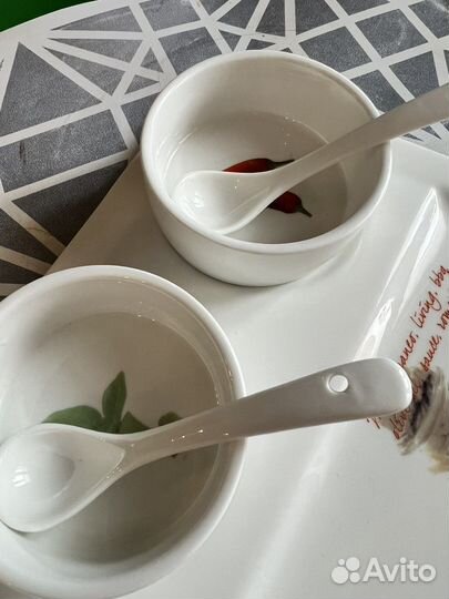 Блюдо сервировочное для мяса с соусами