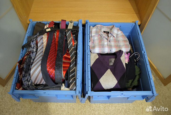 Аренда пластиковых ящиков для переездов. Грузчики