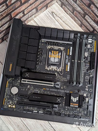 Материнская плата lga1700 asus B760-plus TUF