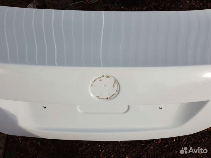 Крышка багажника volkswagen polo sedan