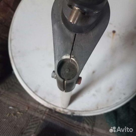 Спутниковая тарелка