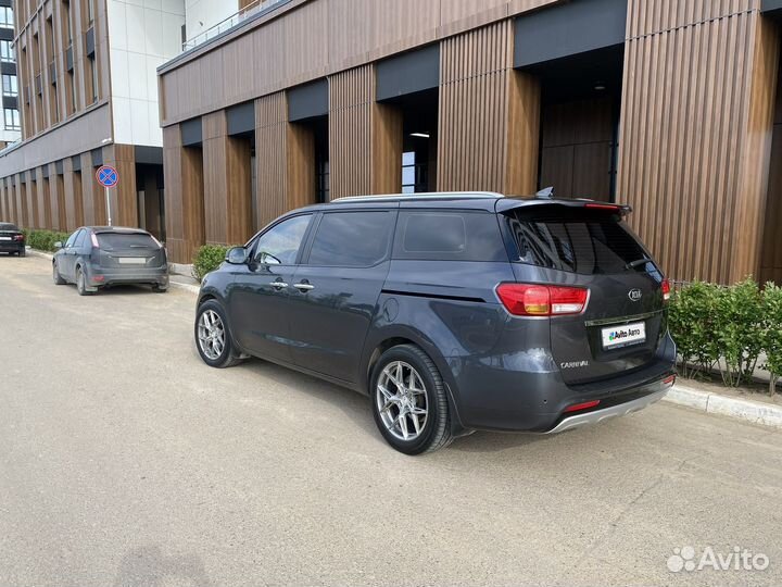 Kia Carnival 2.2 AT, 2017, 145 000 км