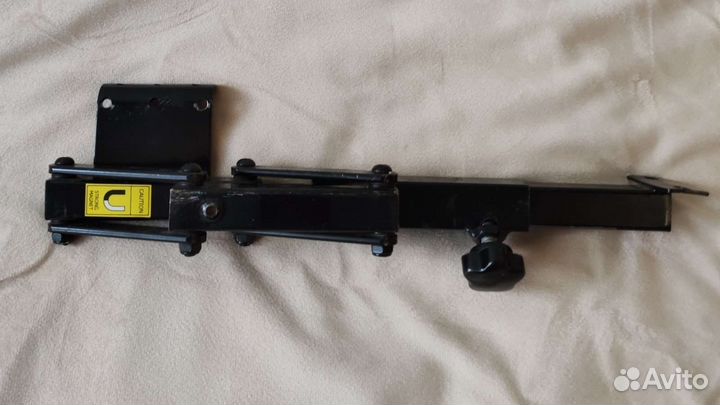 Держатель пульта инвалидной коляски с механизмом о