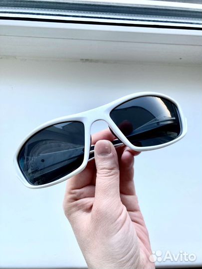 Очки белые поляризационные спортивные