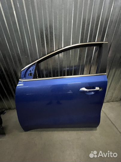 Передняя дверь Киа Спортейдж 4