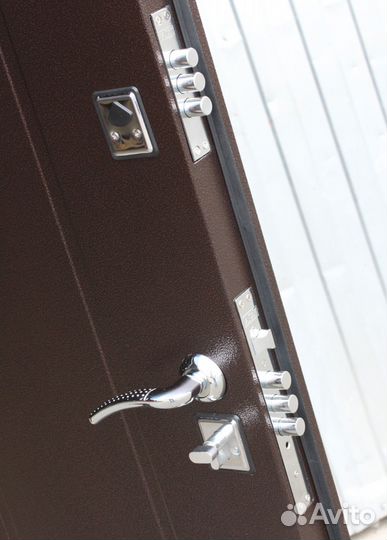 Дверь входная